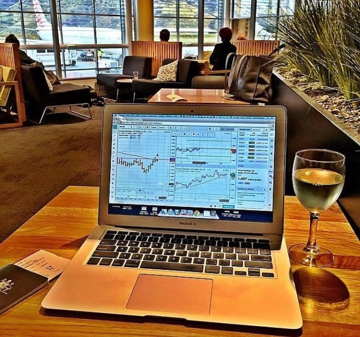 SarahKahren's tweet photo. Bitcoin is the most important invention in the history of the world since the Internet. https://t.co/IM6fnuvgwL