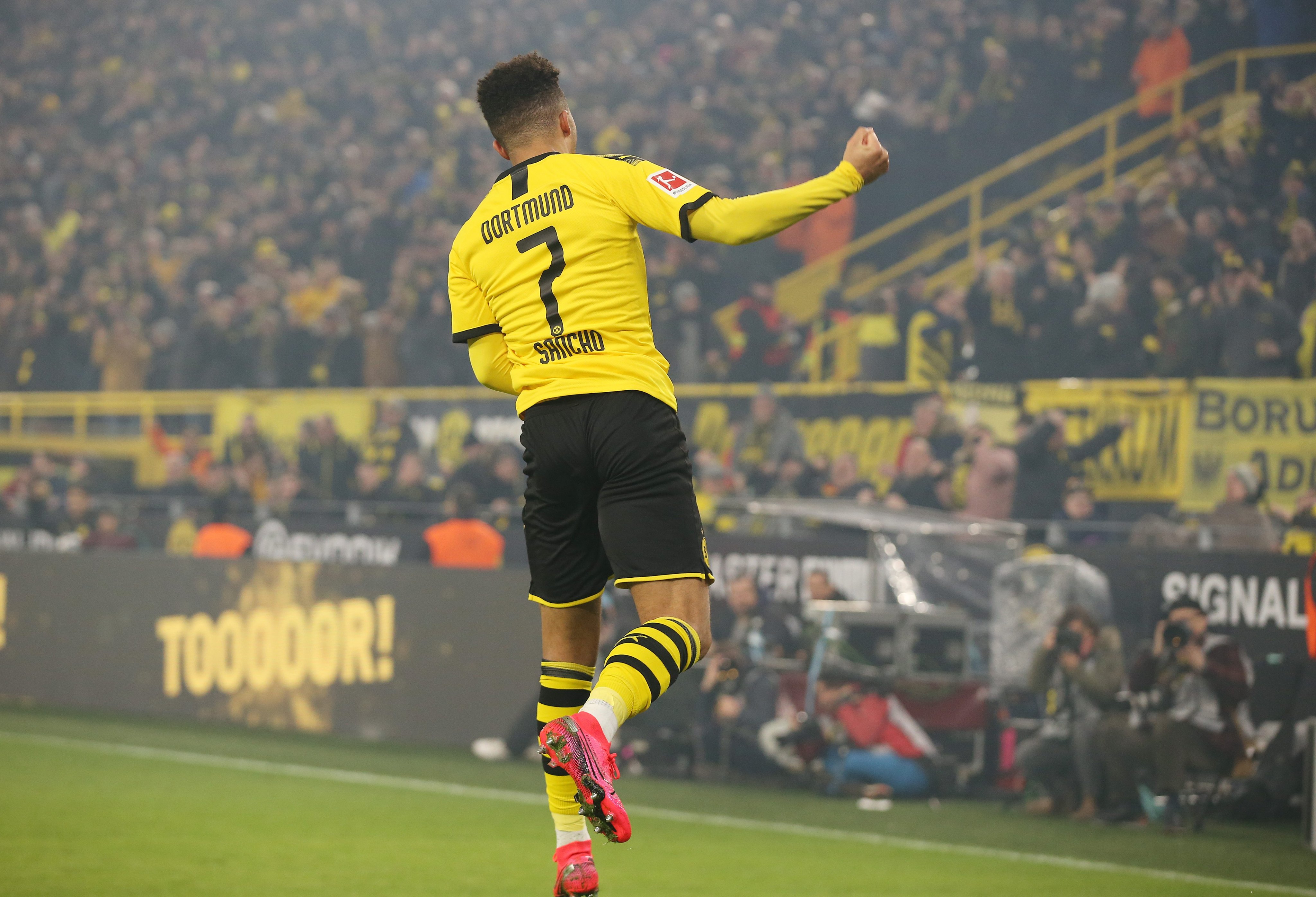 Uefaチャンピオンズリーグ ジェイドン サンチョ の今季ブンデスリーガでの成績 2 0 試合 1 3 得点 1 3 アシスト Ucl T Co 4cnvoovpwj Twitter