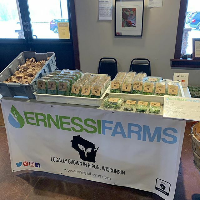 ErnessiFarms's tweet photo. Don’t let the snow deter you! Come on out to @vinesandrushes for some pizza, fresh herbs, microgreens and mushrooms! Come support the @oshkosh_food_coop today! Open until 8:00! #hydroponics #hydroponicfarm #verticalfarming #verticalfarm #urbanfarming #ur… https://t.co/8pr4kN2lDp https://t.co/eMYHThjNUP