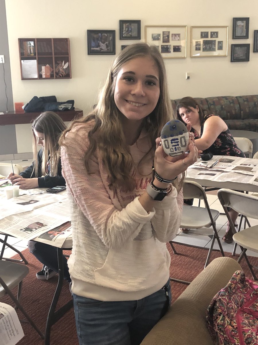 WU_SAB's tweet photo. HAPPENING NOW! Come paint a rock on the first floor of Stover! #WUROCKS https://t.co/PxymlzX0cl