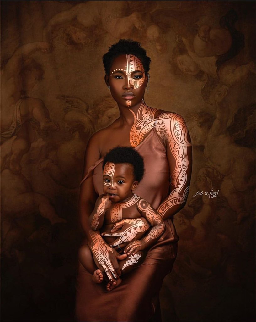 ojimaa's tweet image. Le ying à mon yang, ma peau brune bébé 📸 @fabolousbanji 💄 @artistrybyrue 👗 @blackflairC