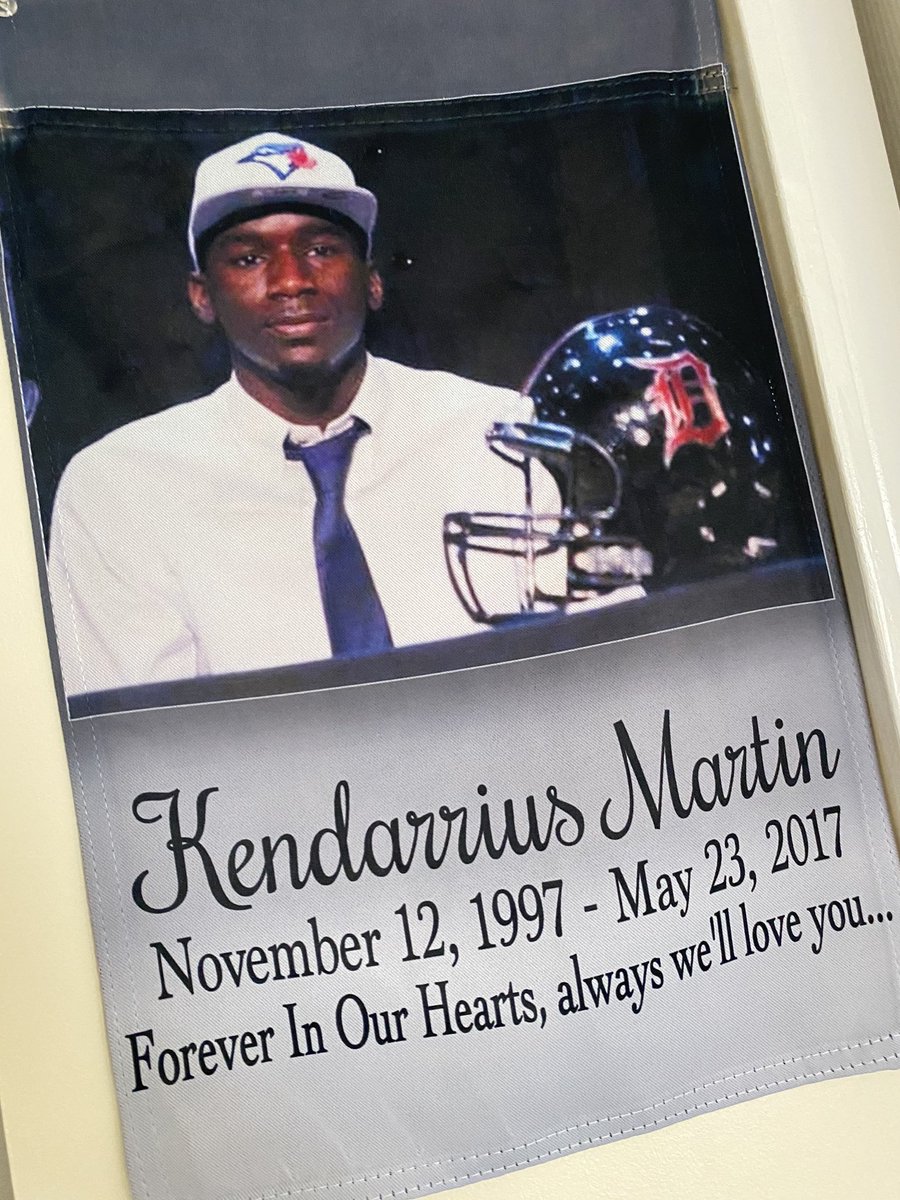 emaniiii_'s tweet photo. long live my best fccn friend 2️⃣3️⃣💔 https://t.co/1q2WvC943T