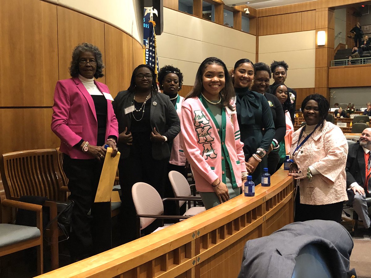 TauPhiAKA's tweet photo. Friday, February 14th, 2020, is now declared Alpha Kappa Alpha Day in the State of New Mexico. The Tau Phi Chapter President, Nieajua Gonzalez and Vice President Nia Walls acted as representatives of Tau Phi #TauPhiAKA #AKADayAtTheCapitol #NMAKAs #AKA1908 #ExemplifyingExcellence https://t.co/6r4wXWtAJO