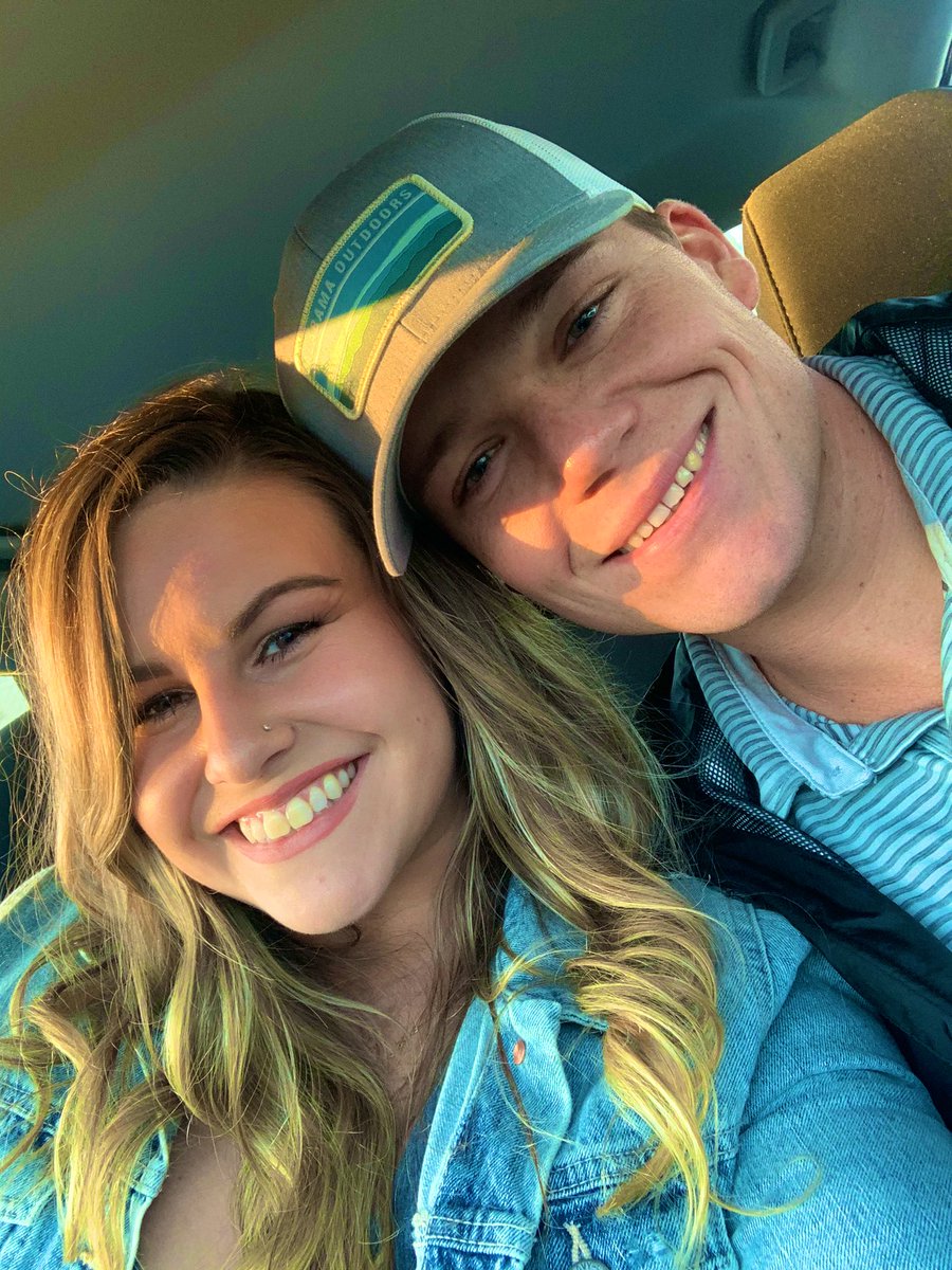 dewbettatuck's tweet photo. I am the happiest person because I get to love you https://t.co/b1zfDNeFLm