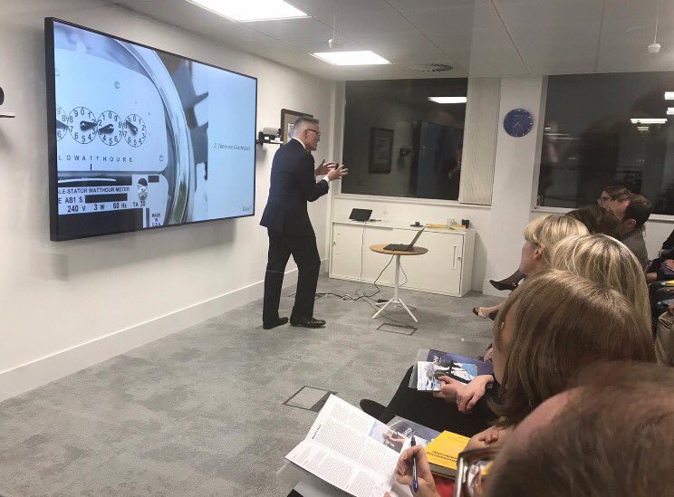 FatoumataDiall's tweet photo. @mchavezjr "Purpose is ultimately about Service", absolutely worth pondering! #RehumanizingLeadership @PalsulePalsule #leaders #leadership #london https://t.co/p3JLmchLj3