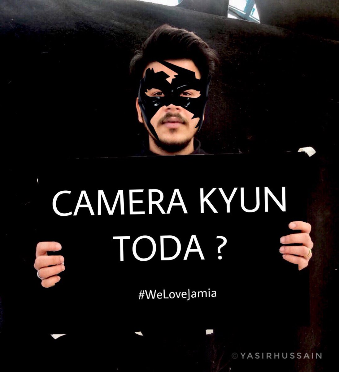WhatYasir's tweet photo. #CameraKyuToda https://t.co/FkwMXdB2KQ