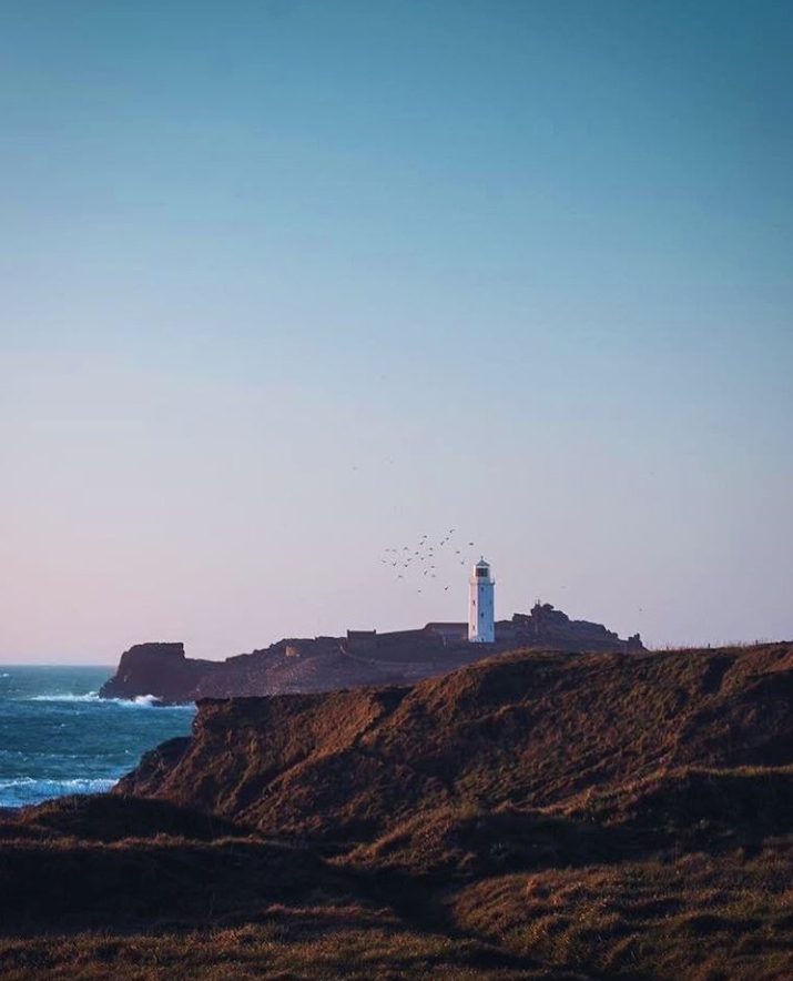 AlvertonHotel's tweet photo. Exploring our magical Cornish coast is an evening well spent! 💙 📷: https://t.co/ppfxZjtFhq via Instagram
#cornwall #mycornwall #explorecornwall #godrevy #godrevylighthouse #thealverton #alvertonhotel #cornishescapes #thisiscornwall https://t.co/4dMEiaG8ax