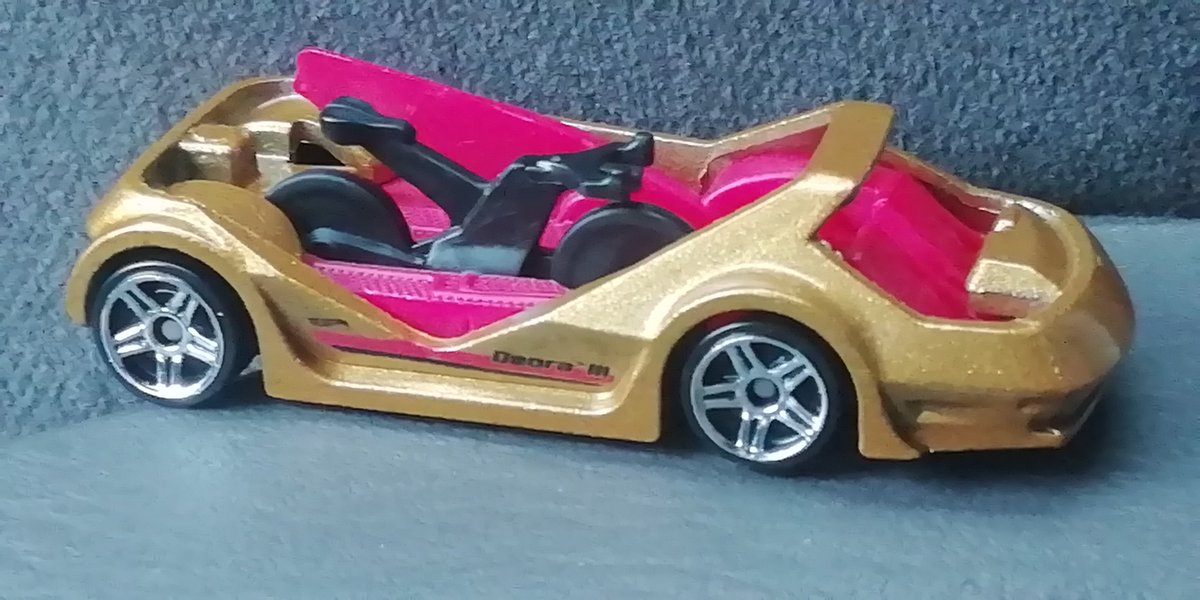 SanDiegoApedal's tweet photo. No sería genial que la reconocida marca de juguetes #hotwheels además de incluir #bicicletas en algunos de sus modelos también lanzara una linea de solo este vehículo en miniatura 😍 🤏🚲 Para los entusiastas: #Popcycle #Tourdefast #DeoraIII Yo tengo el 1ero, jeje #mejorenbici https://t.co/HaTKLSSx1O