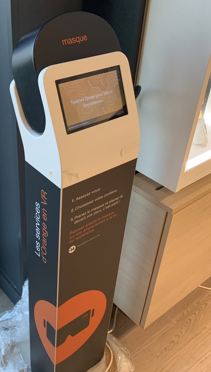 👍 <a href="/LADN_EU/">L'ADN 🧬</a> sur l’utilisation de la réalité virtuelle et augmentée en magasin. Chez <a href="/Orange_France/">Orange France</a> nous l’utilisons pour faire découvrir La Fibre, Maison connectée et même Orange Bank. Ces expériences sont à découvrir dans de nombreuses villes... et même sur des bornes #VR 😏
