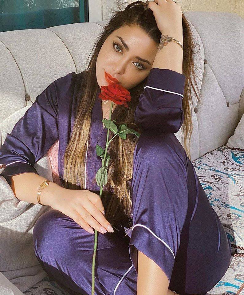 اطلالة ساحرة لنجمة الجزائرية كاميليا ورد 😍❤️
<a href="/KamilyaWard/">Kamilyaward_كاميليا ورد</a>