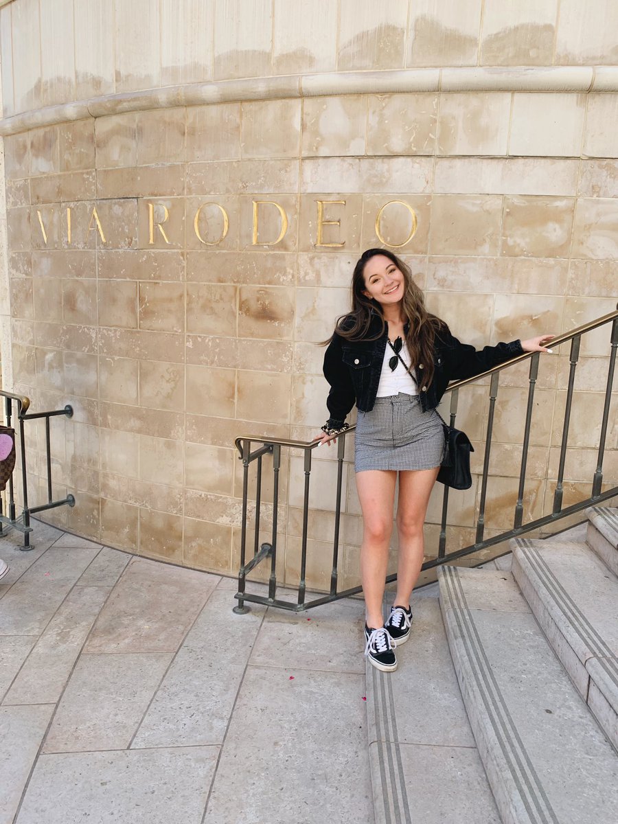 Happy President’s Day to our chapter president, <a href="/alexxisdodson/">♡ lex ♡</a>! We love you so much and are so thankful for all you do for Alpha Xi 🤍