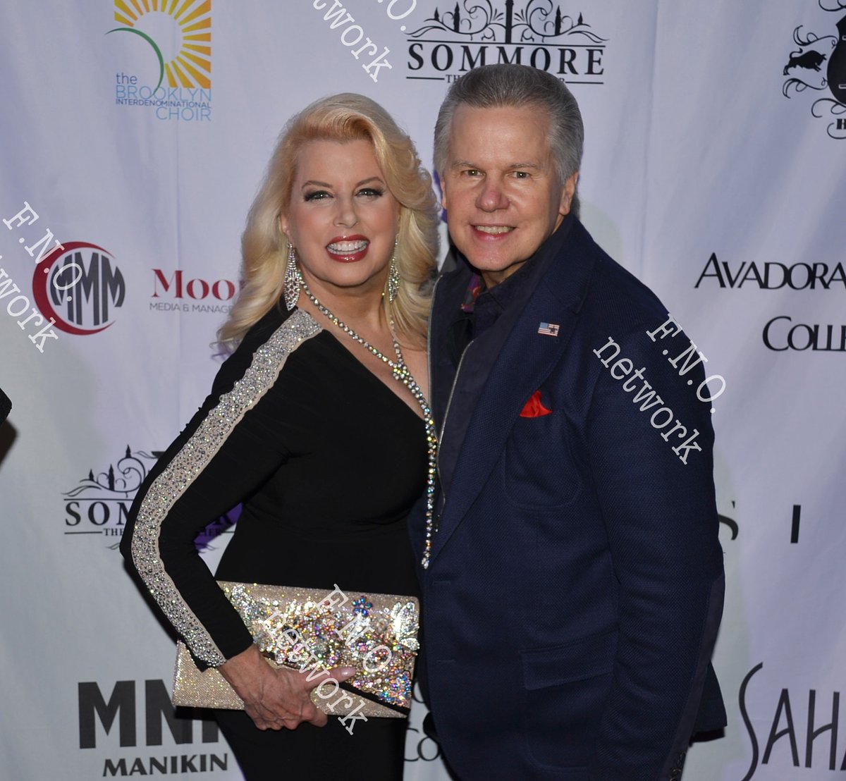 bmodelmag's tweet photo. At the Carol Gavin Cancer Foundation event gala emcee @RitaCosby attended with her hubby on red carpet 
Foto credit And our partner 
F.N.O Network 
#carolgalvinfoundation 
#rumieventplace
#cancercause https://t.co/5wlc3N5fAi