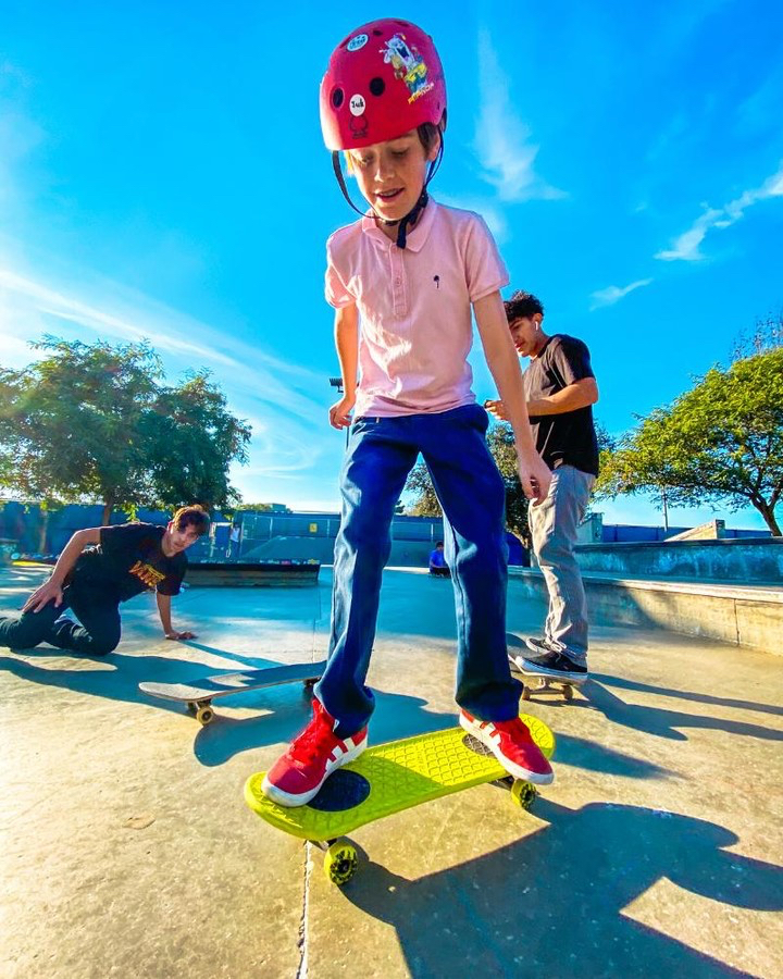 JAKKStoys's tweet image. Roll into your week in style 🛹🤙#MorfboardMonday #Skateboarding