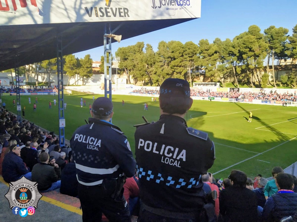 PLVillarrobledo's tweet photo. #CPVillarrobledovsRealMurcia Después de 59 años..... #Equipazos #GrandesAficiones #BuenTiempo #BonitoFutbol
Nada podía salir mal!!!! #Gracias https://t.co/0FwkD19g7P