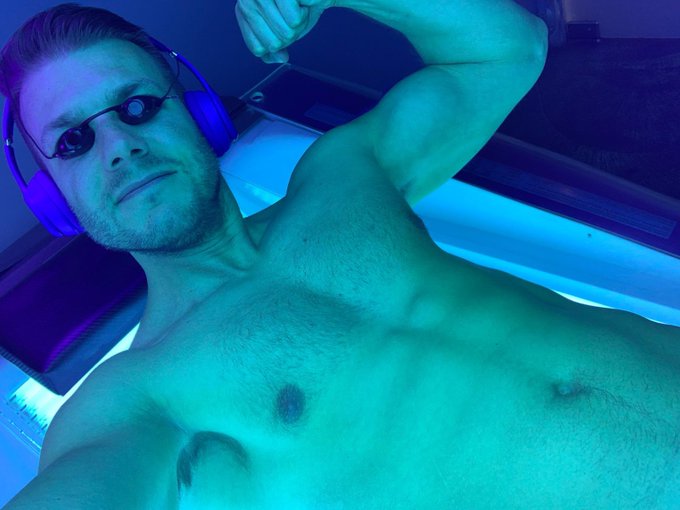 Want to see me? https://t.co/DPyA2kOF59 https://t.co/h5dAn2EZrP<a href="/tag/passion"class="tags"><span>#passion</span></a>