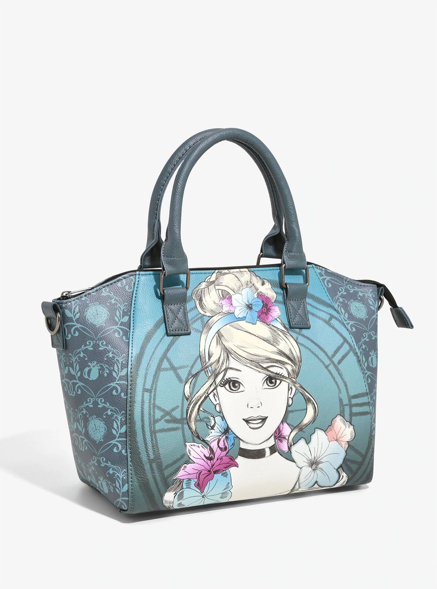 Loungefly's tweet photo. RT and FOLLOW for a chance to win our @HotTopic Cinderella Satchel! #RandomActOfKindnessDay https://t.co/54CxQidEeI

#Loungefly #Giveaway #Disney https://t.co/tqBLoUB1o8