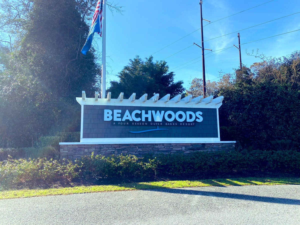 Gosh I absolutely love heading to this lovely resort🥰(to “work”) if you have not been to BeachWoods @OBX please do yourself a favor and do so:) I love the beauty, culture and charm this team has🙌🏻 Next time I come I’m thinking I will #StayVacationed with my little boy, Ethan❤️