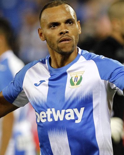 10delBarca's tweet photo. ¿Qué 9 prefieres fichar para el Barça ahora para suplir a Dembelé?
#FCBarcelona #Fichajes #FCB 
🔁 Ángel del Getafe 
♥️ Braithwaite del Leganés https://t.co/eQS0PtbzFX