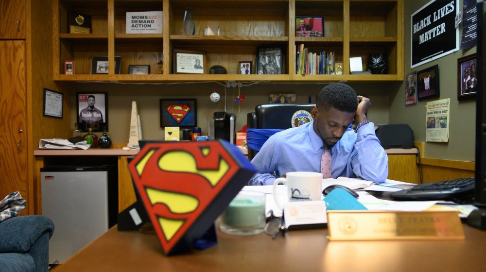 StlSupermanDoc's tweet photo. #StLSuperman https://t.co/5jfszDqiIN