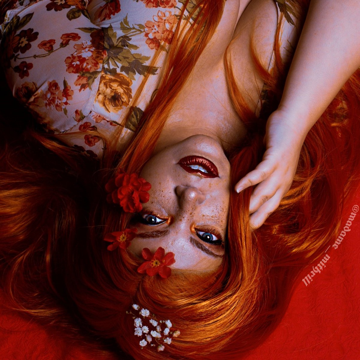 MadameMithrill's tweet photo. Soy fan del pelirrojo, el pelo rosa y el blanco... Y tu? ๐ #redhair #dyedhair #freckless #portrait #makeup https://t.co/84UuxqQbVH