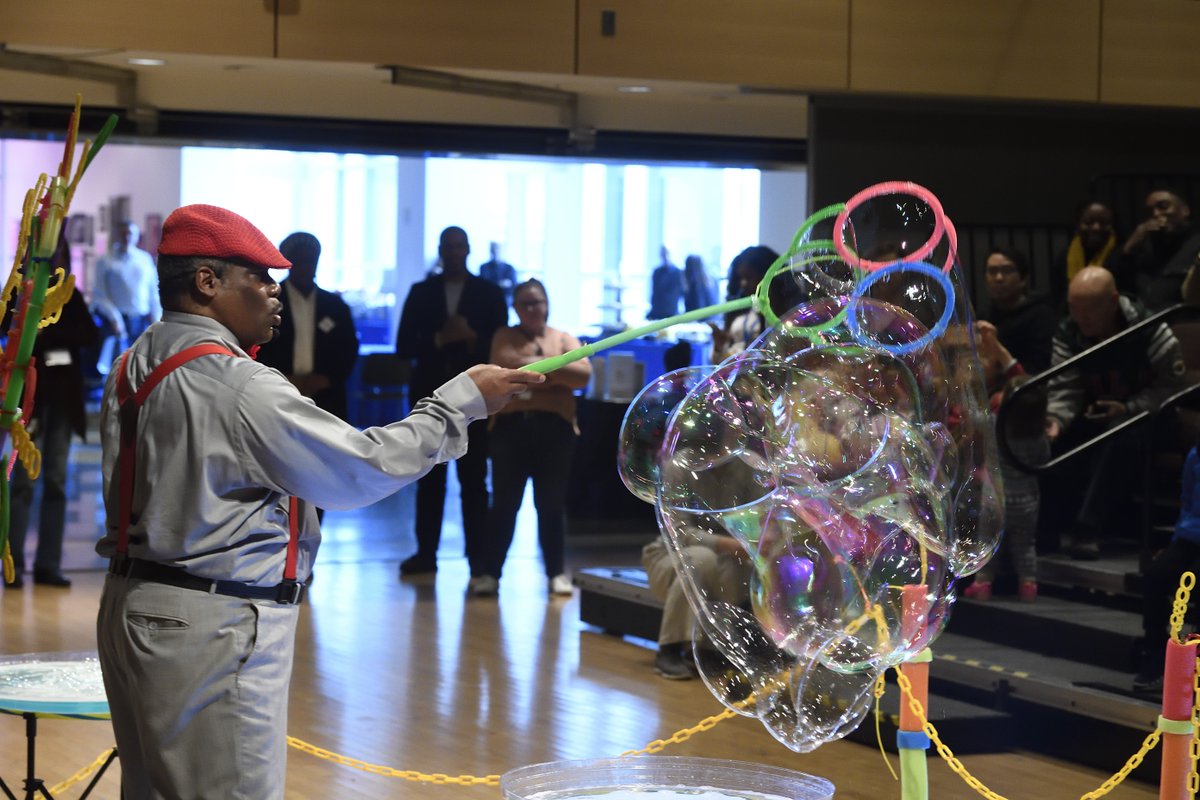 JohnsHopkins's tweet photo. To celebrate #BlackHistoryMonth, hundreds of Johns Hopkins students, employees, and families enjoyed free admission to the @LewisMuseum for a day of learning, performances, and community.

https://t.co/8TcKOXgZ0B https://t.co/iQs7NqY9F4