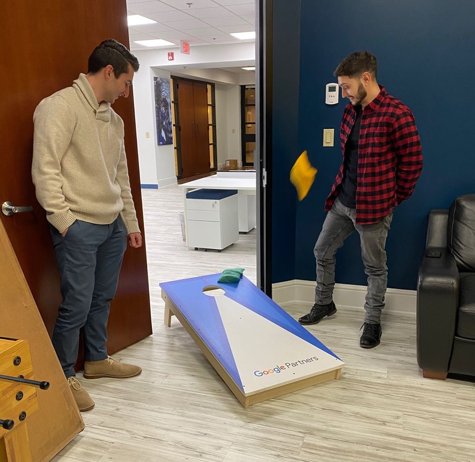 SmartSitesNJ's tweet photo. There's nothing better than a good game of cornhole after a long day of work!
#SmartSites #ThinkWeb #ThinkSmart #GooglePartners https://t.co/GAzeMcIbAF