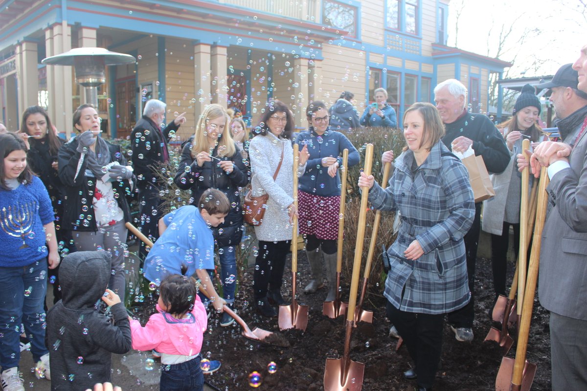 remodelSalem's tweet photo. Groundbreaking at Gilbert House Children's Museum in Salem. Sunshine, shovels, and bubbles made it a festive event! C&amp;R President Beth Rhoades make shoveling look easy! https://t.co/3InYxQDdss