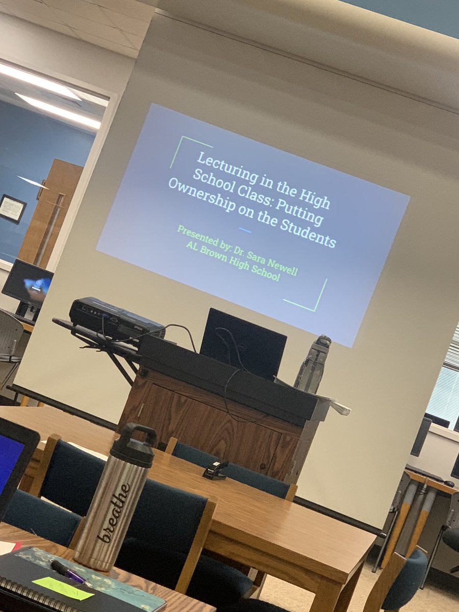 MrsSpeights206's tweet photo. Thanks @S_Newell4 for the interactive lecture this morning! #lectureandlearning #facsoflife #beawonder #mykcs https://t.co/F0Zm0EHMwP