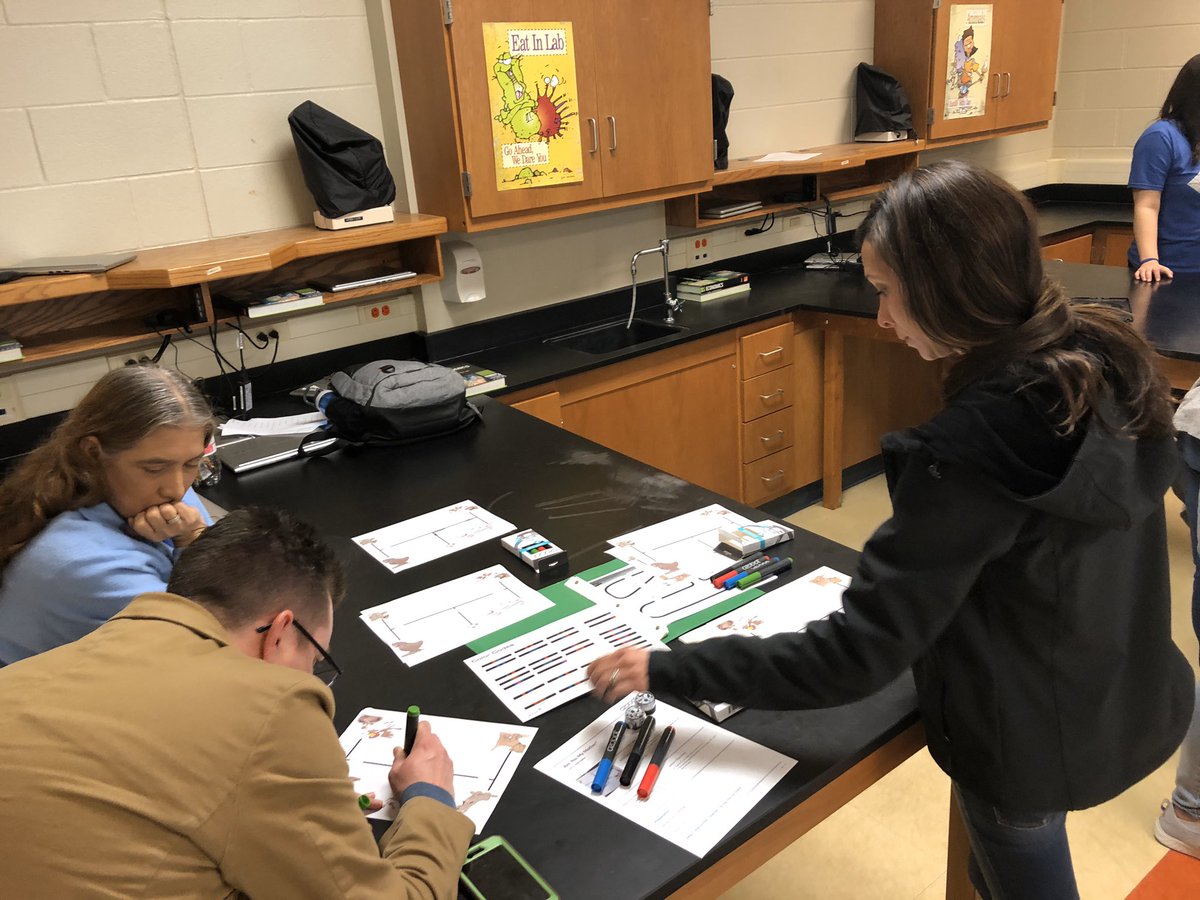 mindfulclass's tweet photo. @AHISD we the opportunity to demonstrate skills of a Profile of a Learner @meganmassey123 Coding session on Ozbots! #ahisdmystory #ozbots #21stcenturylearning #coding https://t.co/iVKZ17DBNv