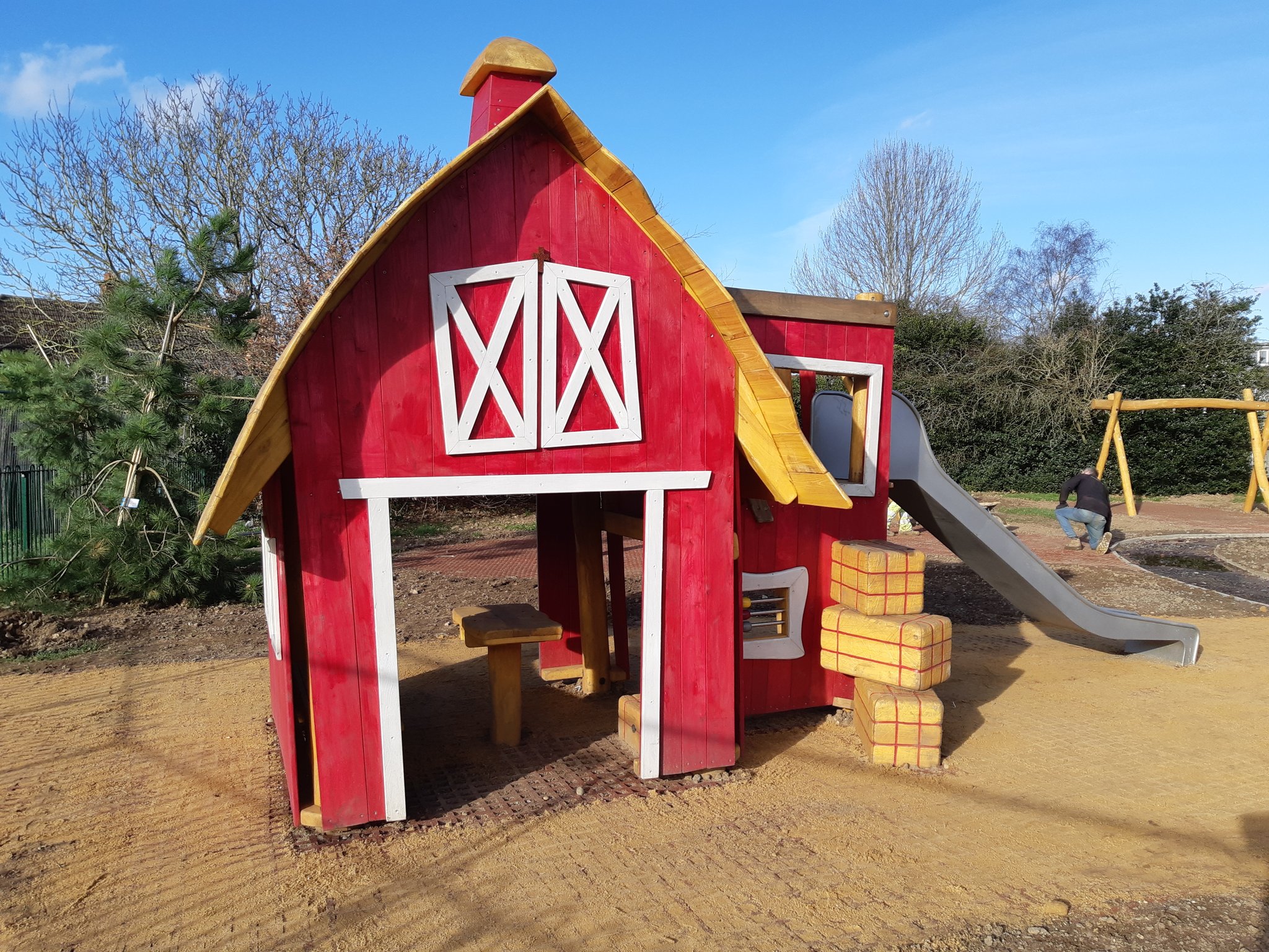 Farm playhouse cheap