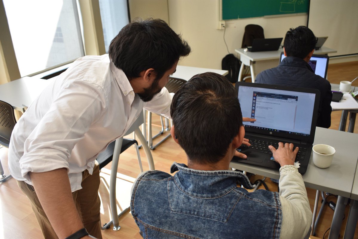 lumitblockchain's tweet photo. Workshop Maker ETH-DAO
@IberoPuebla @MakerDAO @WF_Latam #DIA1 #workshop
#lumithub #MakerDAO #etherum
#DIA1 #8FEB https://t.co/AymvzsMkox https://t.co/G189fcjqrE