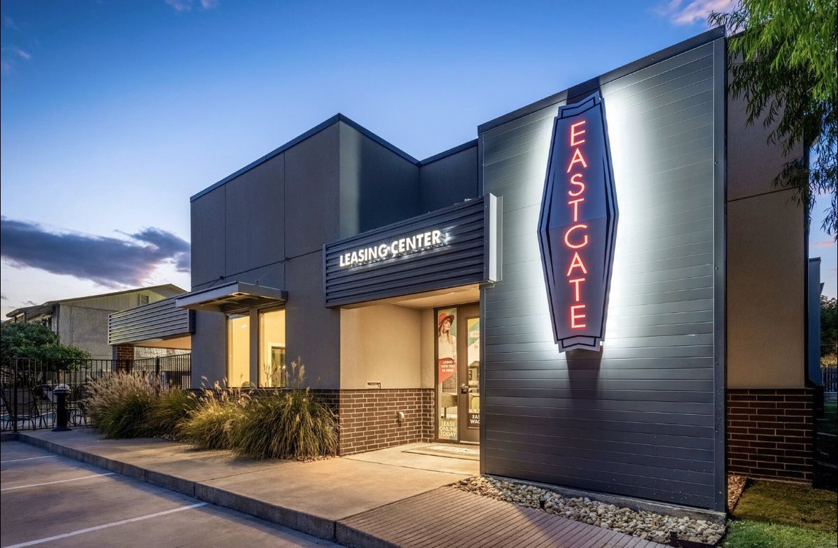 eastgatewaco's tweet photo. Hi! Welcome to Eastgate! We are located in Waco, TX and leasing for Fall 2020! Stop in for a tour! #studentliving #wacotx #baylor https://t.co/AcQ3e1sHND