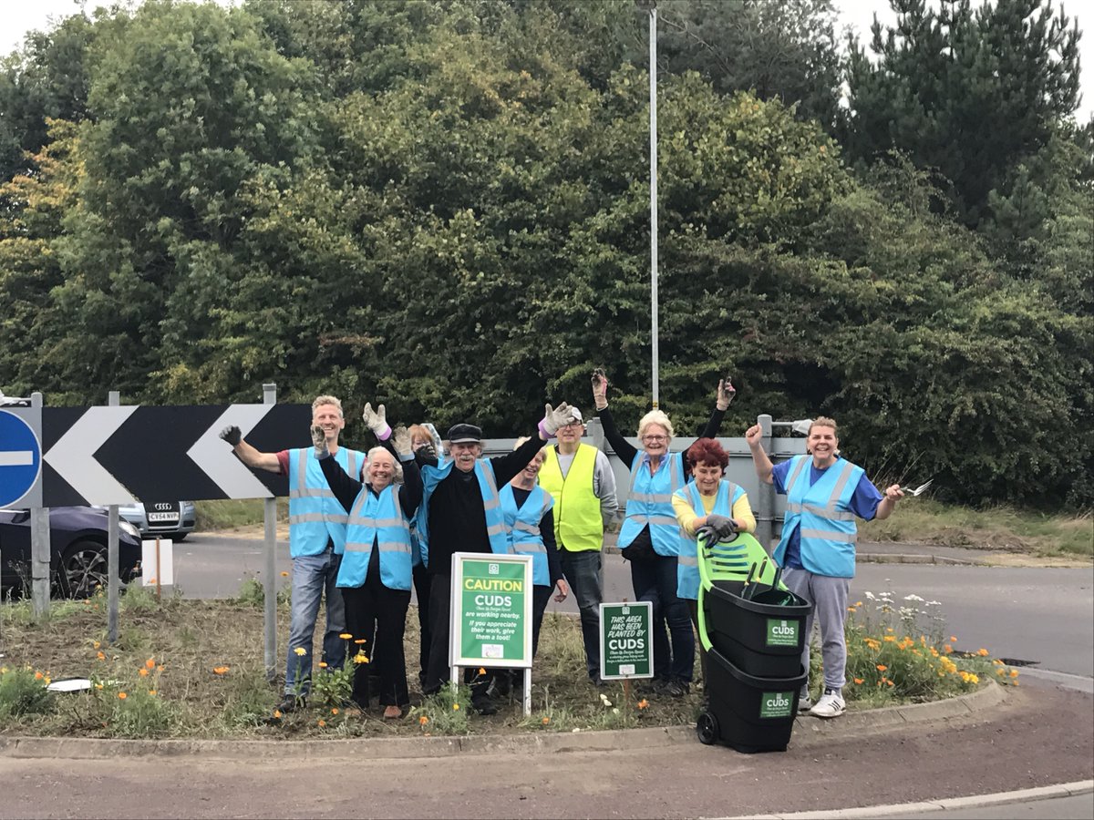 RIerdogan's tweet photo. #100Actions4Nature: 31 - Join your local community action group to address issues such as littering, fly-tipping, destruction of wildlife habitat and the climate crisis: https://t.co/V7kzBdwULR @CUDS09527904 @Team4Nature https://t.co/OUemFZFQGB