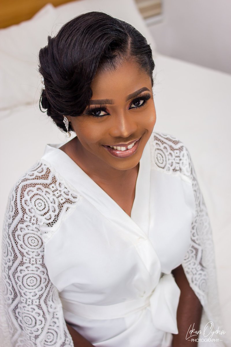 _LOPhotography's tweet photo. What a beauty.....
.
.
.
.
.

📸 @_LOPhotography
.
.
.
.
#weddingportrait #weddingphotographer #weddingphotography #weloveweddingsng #lekanoyebisiphotography #NBAAllStar #mondaythoughts #MUFC #CHEMUN https://t.co/VVI2HlsXkp