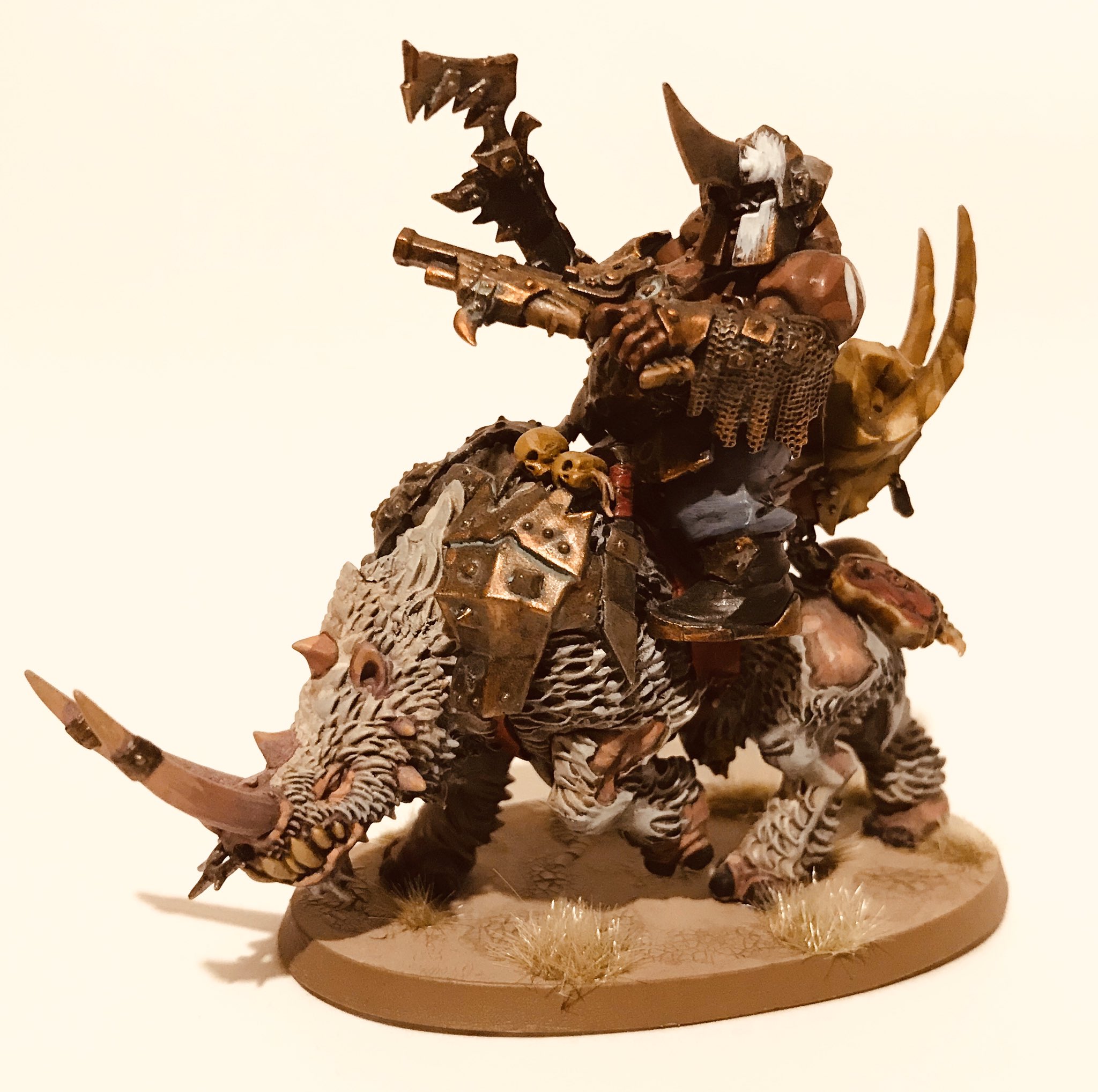 Phil Kelly on Twitter: "All my Ogor Mournfang riders get three  modifications: 1) extra metal plates/stowage 2) a lowered saddle 3) a rhinox  head for the hairy beastie. Luckily you get bitz