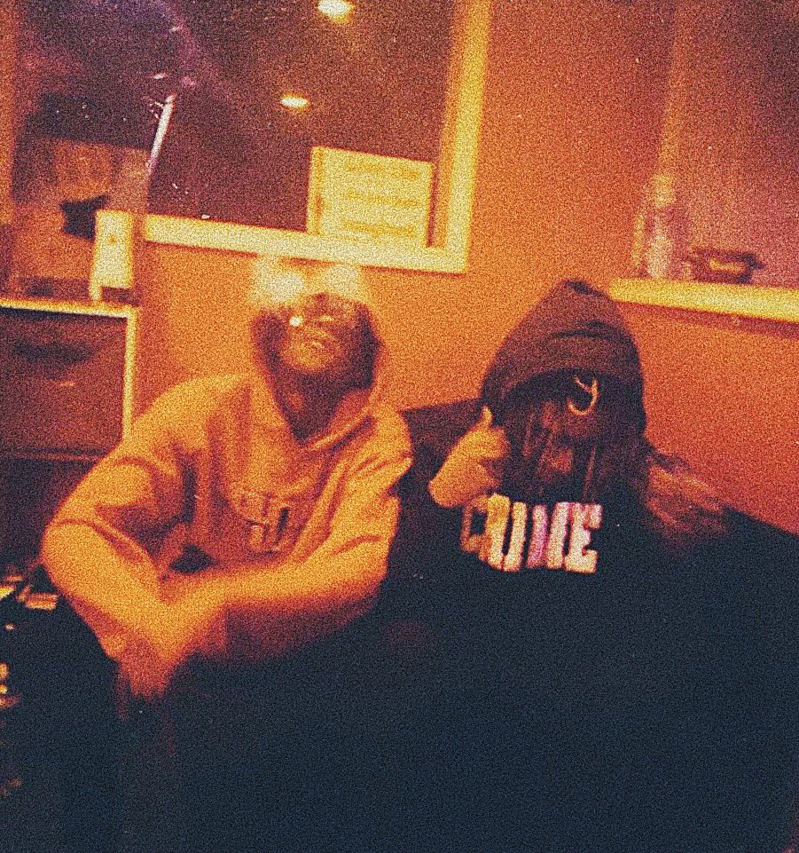 fauxfresh's tweet photo. #SLEEZ #FAUXEVER https://t.co/z5M7VvsVdb