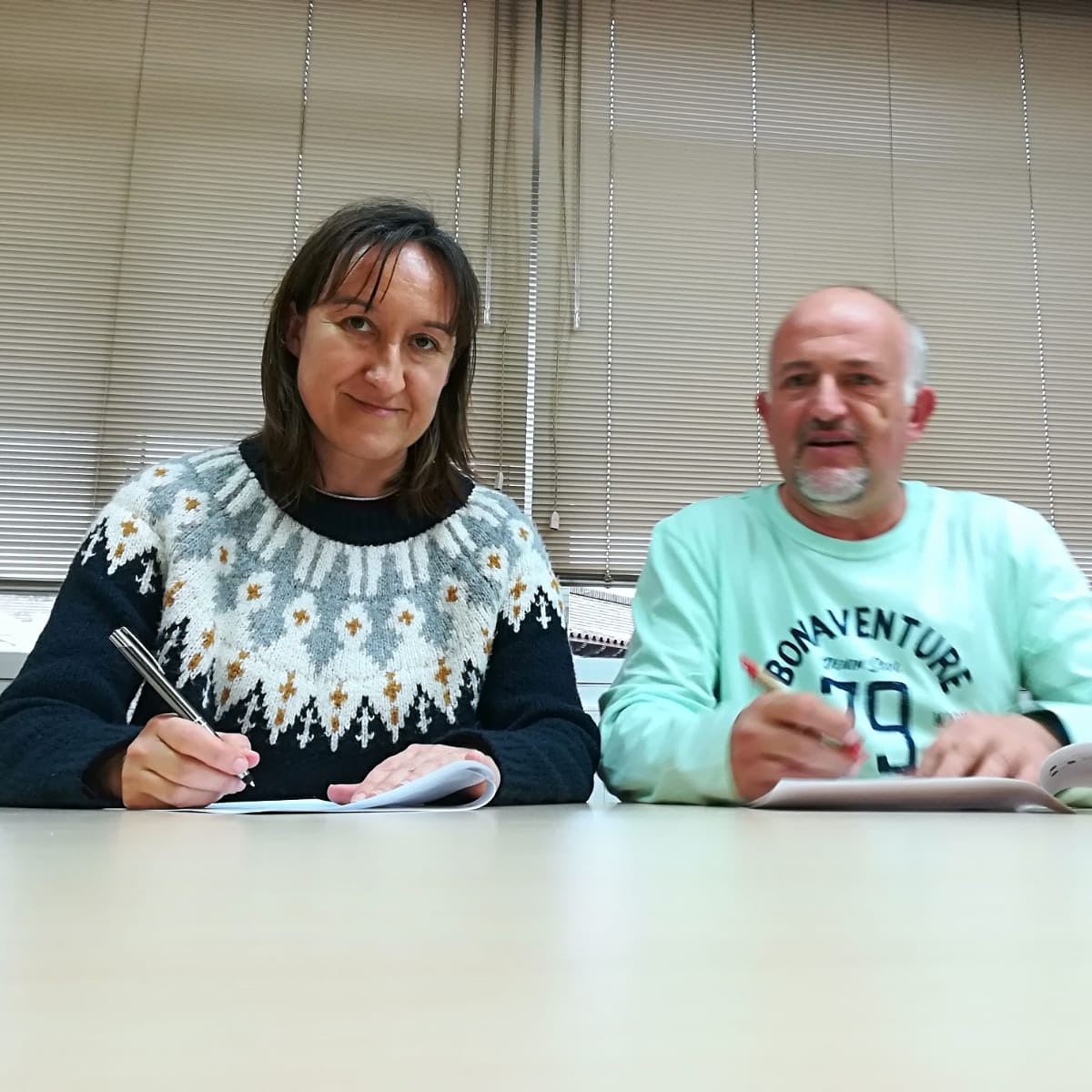 Antonio Reloba, responsable de Formación de la Asociación Aragonesa de Psicopedagogía <a href="/Asoarapsico/">Asociación Aragonesa de Psicopedagogía</a> y Gema López, presidenta del <a href="/ceesaragon/">CEES Aragón</a> firman el convenio de colaboración para el VIII Congreso Estatal de Educación Social. 
#Eduso8Zgz
#VIIICongresoEducacionSocial
#EdusoZgz2020