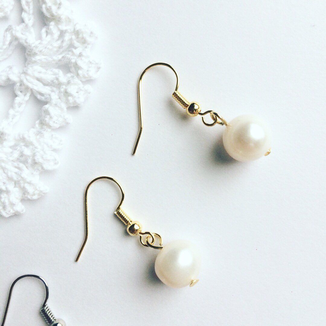 zousanfactory's tweet photo. ●DM限定●

春にピッタリ🌸

淡水パールのピアスorイヤリング
各色　2,000円
7.5mm〜8.5mm
●送料無料　ゆうパケット配送【追跡補償あり】
●それぞれ少しずつカタチの違う淡水パールを使用ささています
#zousanfactory https://t.co/nmuCBuCKEy