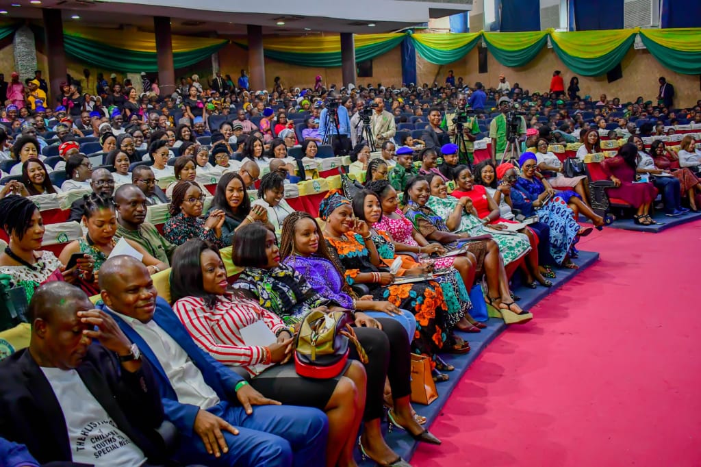 hon_page's tweet photo. Earlier today, the office of the First Lady of Ogun State commenced a 3-day forum for Health, Education and Social Care Professionals in Abeokuta tagged : The holistic care of children &amp; youths with special needs (a multidisciplinary approach).
@dabiodunMFR @OGSGofficial https://t.co/sbPcYErgWP