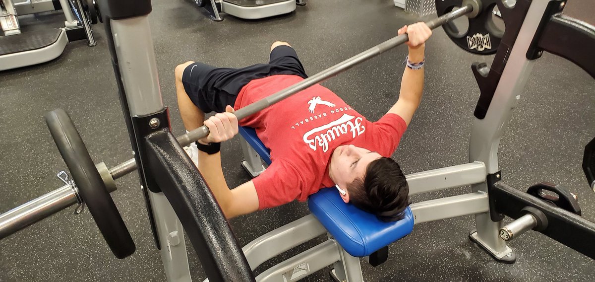 It may be winter break but that means you have plenty of time to get in off season work whether you play a spring sport or fall sport this is the time. No excuses! Plenty of time in the day and week to get bigger, faster and stronger. #getbettereveryday #winthemoment <a href="/ntinglof30/">Nicholas Tinglof</a>