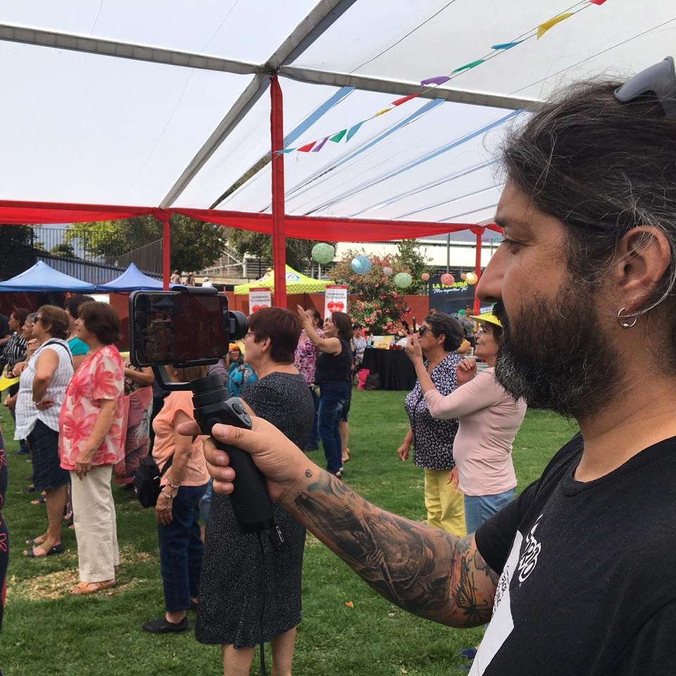 ProductorAudio1's tweet image. Grabando con estabilizador