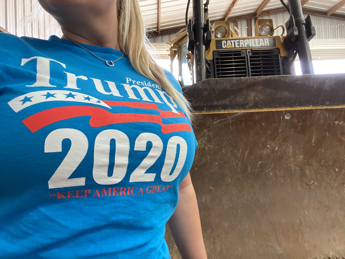 cosmou's tweet photo. @realDonaldTrump @CaterpillarInc @WomenforTrump   Happy Presidents Day https://t.co/AXC1ia0kks