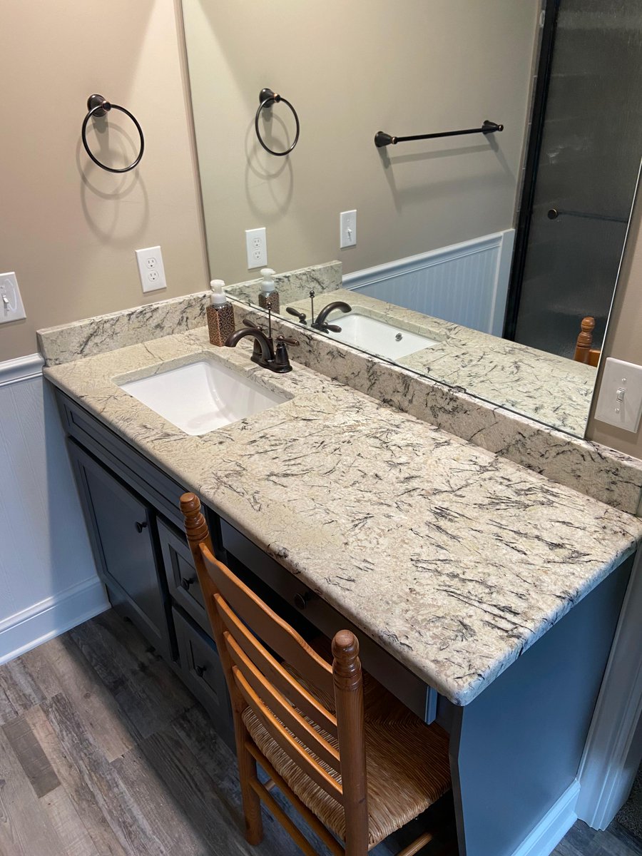 TowerSurfaces's tweet image. Upgrade to luxury with a granite vanity!