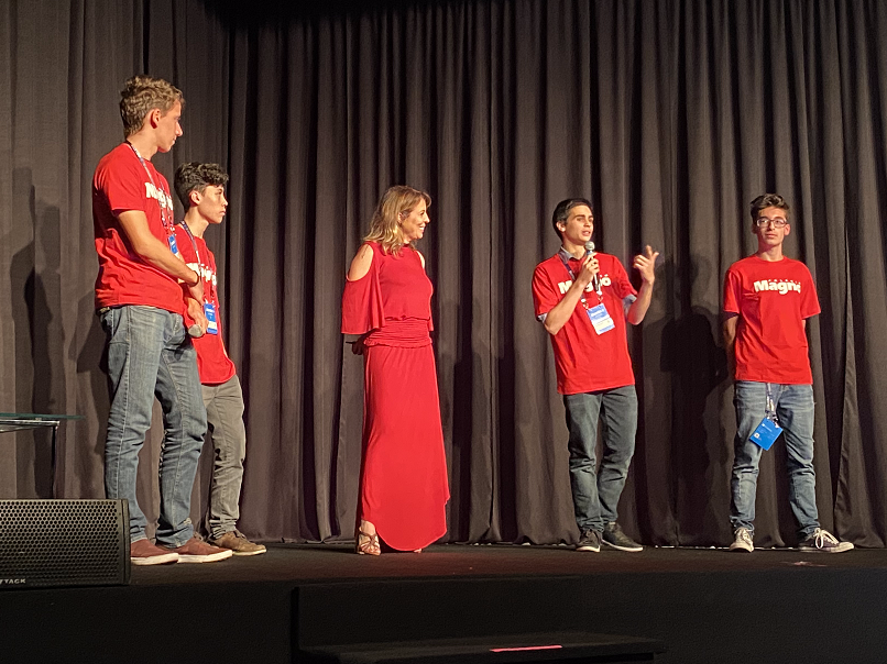 Magno na EdTech Conference 2020! Alunos e professores estiveram no evento da <a href="/startseoficial/">StartSe</a> para apresentar trabalhos produzidos na Escola e palestrar para educadores de todo o Brasil! Veja mais em bit.ly/MagnoEdTech

#edtech #inovação #magno50anos