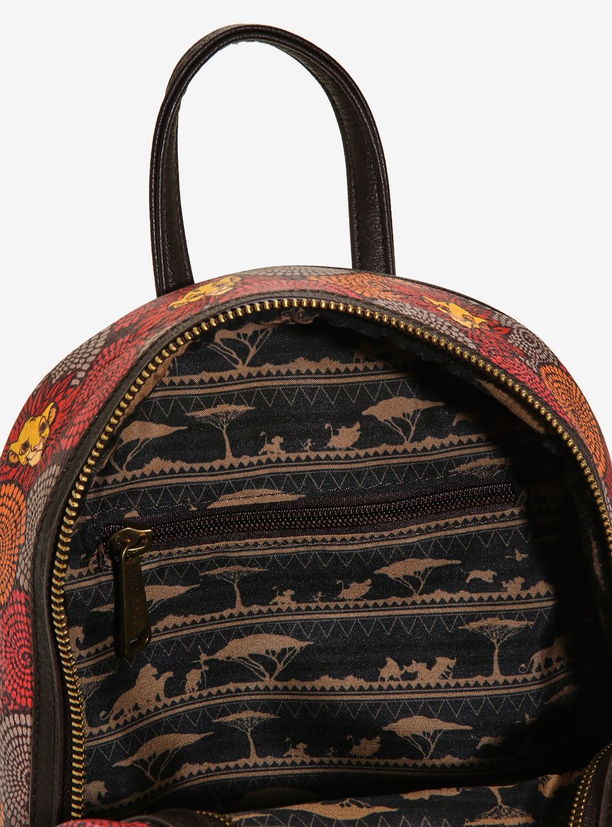 RT and FOLLOW for a chance to win our Lion King Mini Backpack! #RandomActOfKindnessDay bit.ly/39FBwnP

#Loungefly #Giveaway #Disney