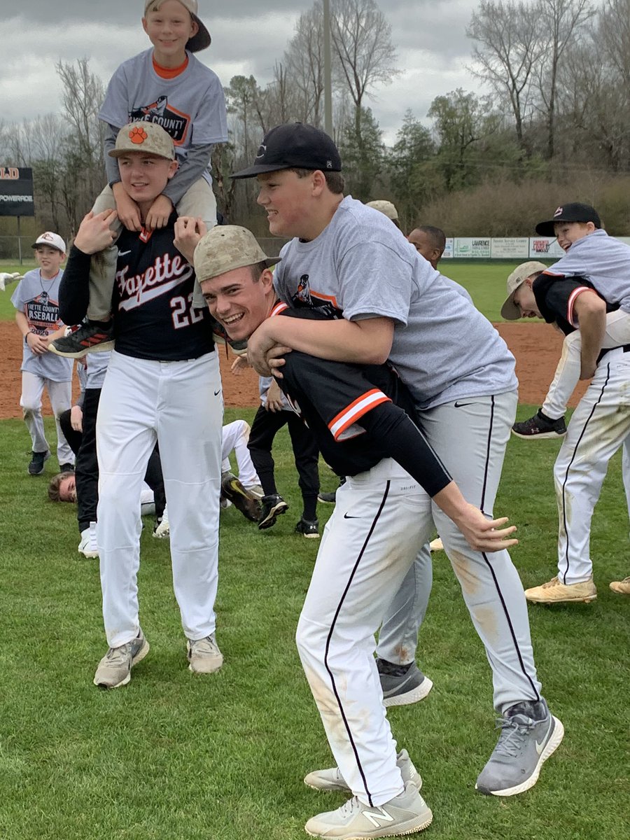 FCHSbaseball4's tweet photo. https://t.co/pMeftIIxkp