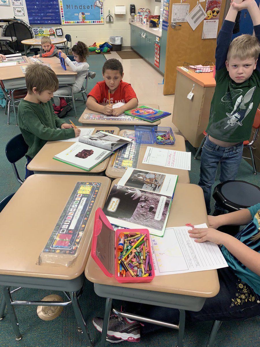 Mrs. Lantz tweet media