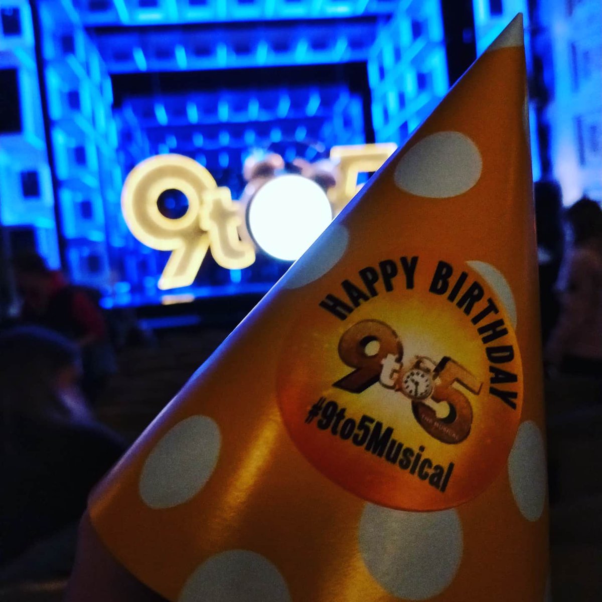 Lovely evening spent with @ellie_haffenden watching @9to5MusicalUK #HappyBirthday #9to5themusical #thesavoytheatre #9TO5