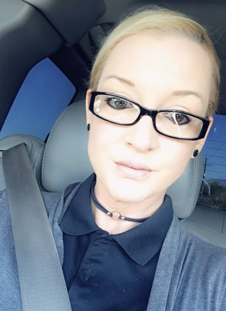 XxxSubb's tweet photo. The face you make when you have to go to your vanilla job #vanillajob #Secretsub #gottapaythebills https://t.co/yEGAbl12QP