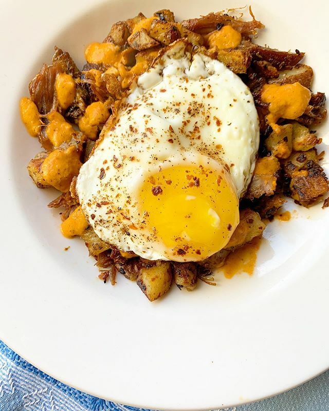 tablehopper's tweet photo. When sis sends you home with a duck leg (we had duck carnitas tacos for dinner 🙌) and you have an extra brunch morning, and leftover home fries, well, then it’s a duck hash kind of day. Break out the @papalotesf salsa again! 💥
.
#duckhash #duck #duck… https://t.co/Gtn8C6oYZl https://t.co/sRpK5sCrpQ